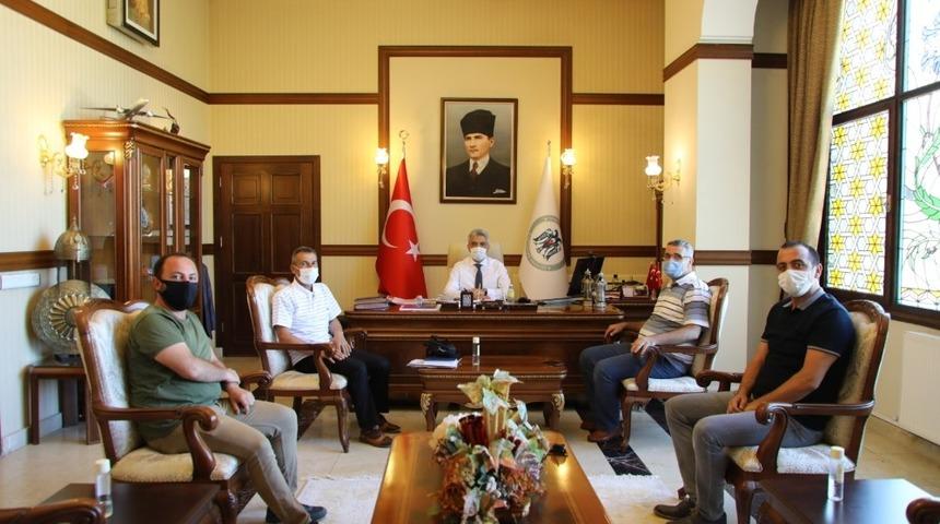 İhlas Pazarlamadan Vali Makas&rsquo;a ziyaret