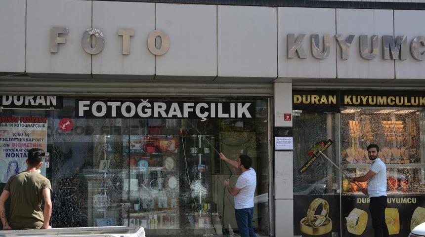 Hakkari esnafından korona vir&uuml;s temizliği