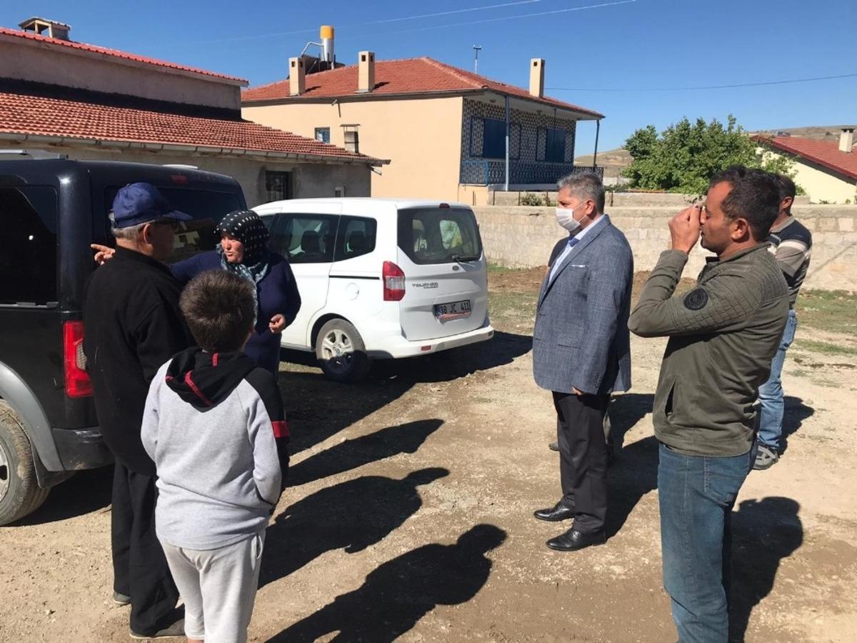 Başkan Altun&rsquo;dan ahırı yanan aileye ziyaret