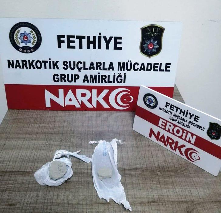 Uyuşturucu tacirlerine gece baskını G1