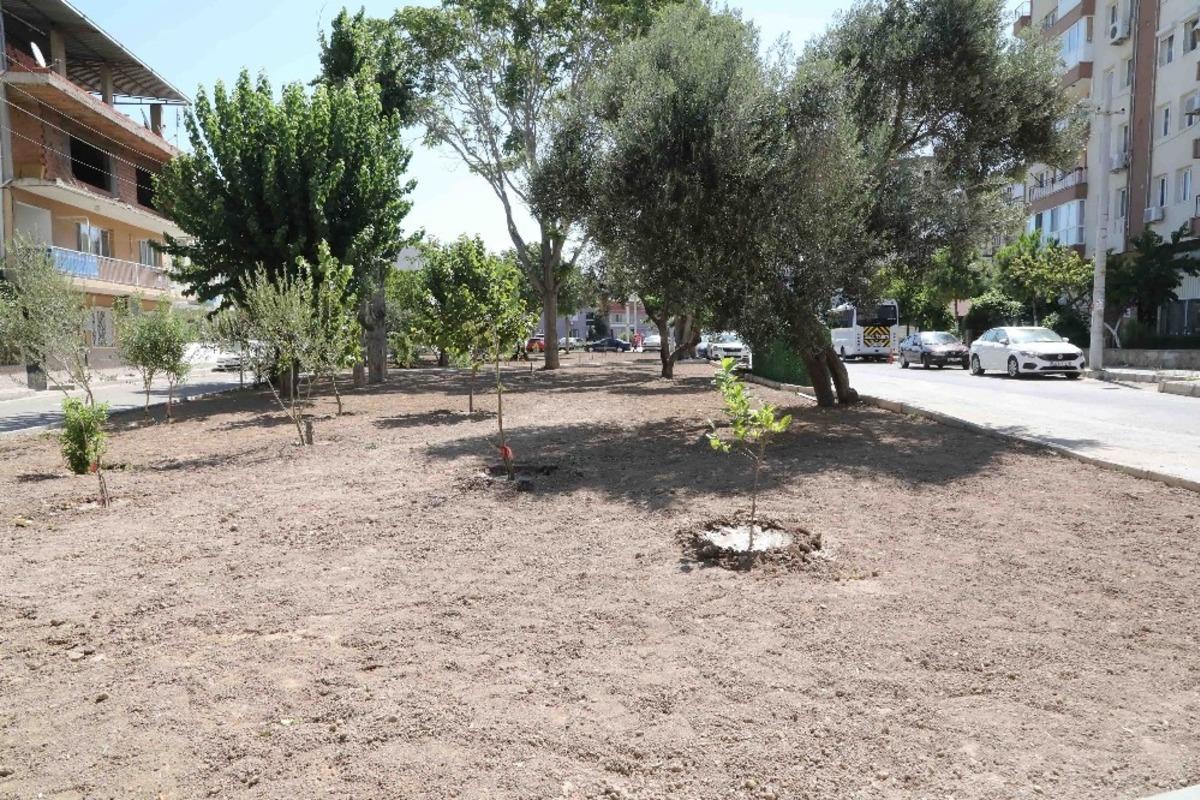 Bayraklı&rsquo;ya 2 park 2 yeşil alan daha