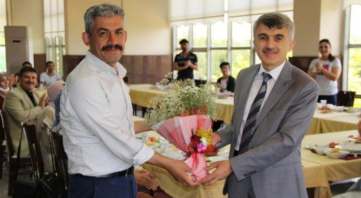 Rektör Uysal, TÖMER öğrenci buluşmalarına katıldı G4