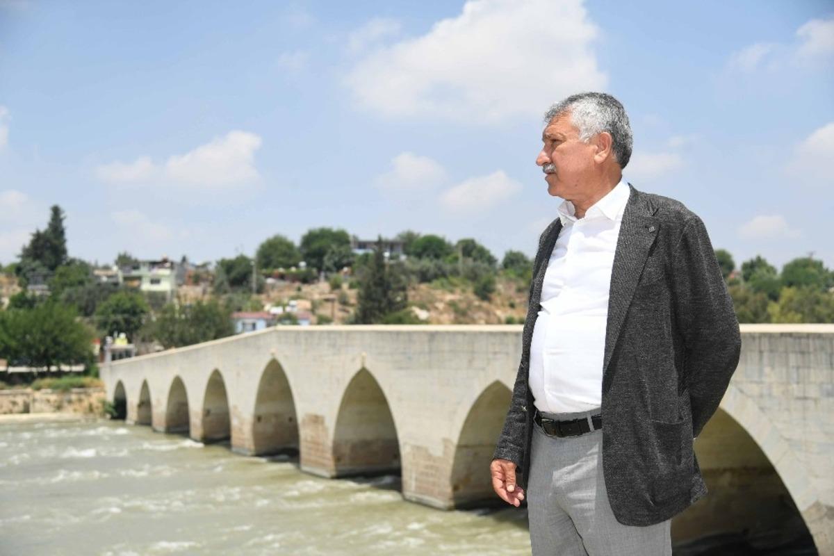 Tarihi Misis K&ouml;pr&uuml;s&uuml;&rsquo;n&uuml; korumak i&ccedil;in yeni bir k&ouml;pr&uuml; yapılıyor
