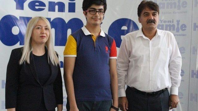 Türkiye birincisine tam burs