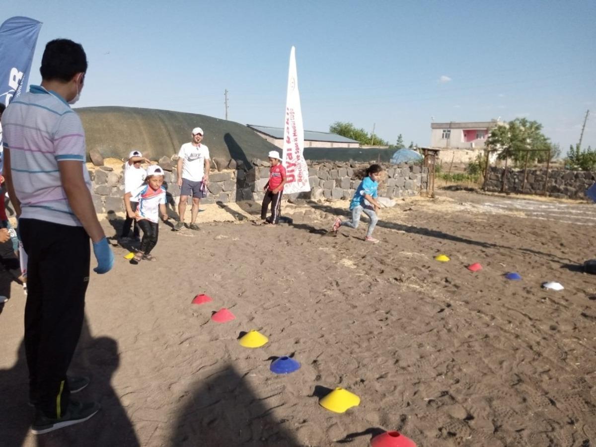 Ergani&rsquo;de K&ouml;yde Kal Spor Yap Projesi