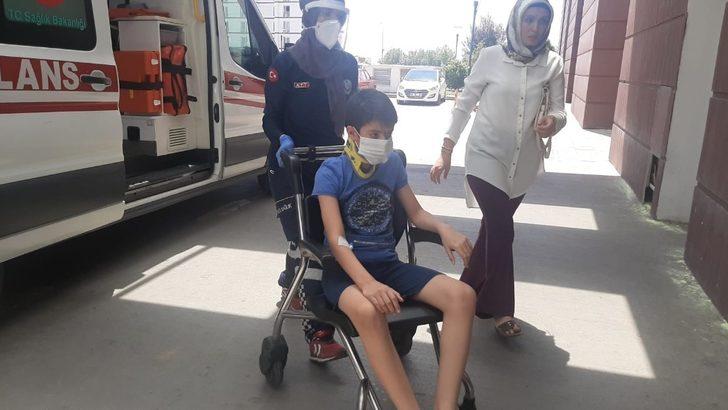 Otomobil ile motosiklet çarpıştı: 2 yaralı G3