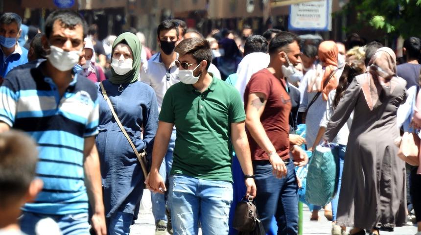 Sağlık Bakanı Fahrettin Koca uyarmıştı! Gaziantep'te endişelendiren g&ouml;r&uuml;nt&uuml;ler