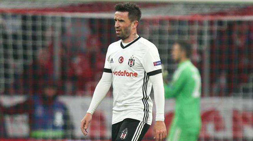 Emre Belözoğlu ile Gökhan Gönül buluştu