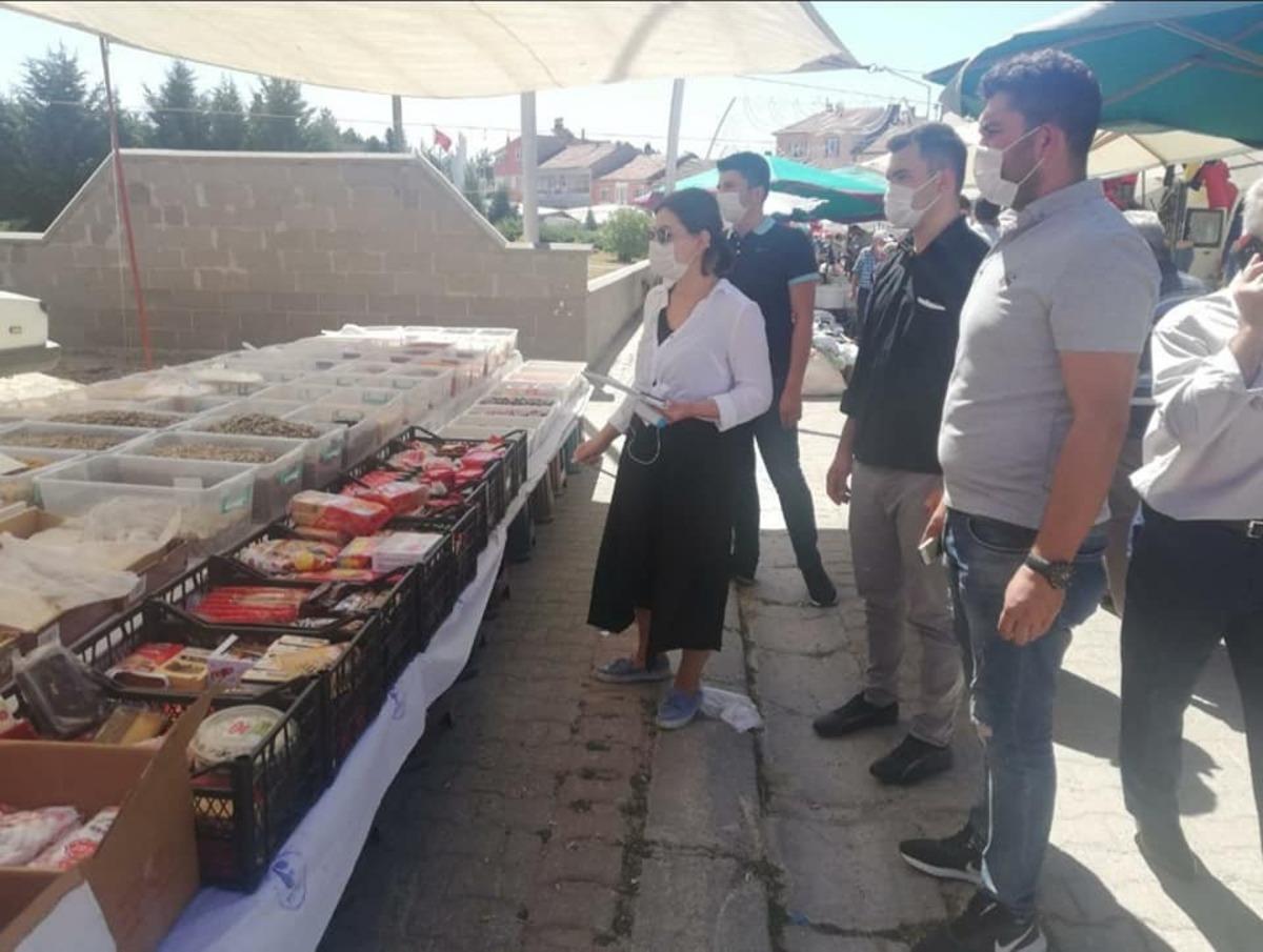 Dumlupınar pazarında Korona vir&uuml;s tedbirleri