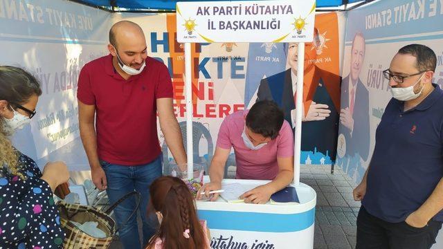 Kütahya’da AK Parti’ye bin 123 yeni üye