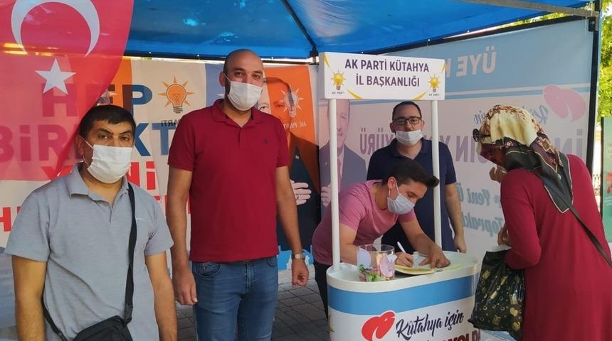 K&uuml;tahya&rsquo;da AK Parti&rsquo;ye bin 123 yeni &uuml;ye