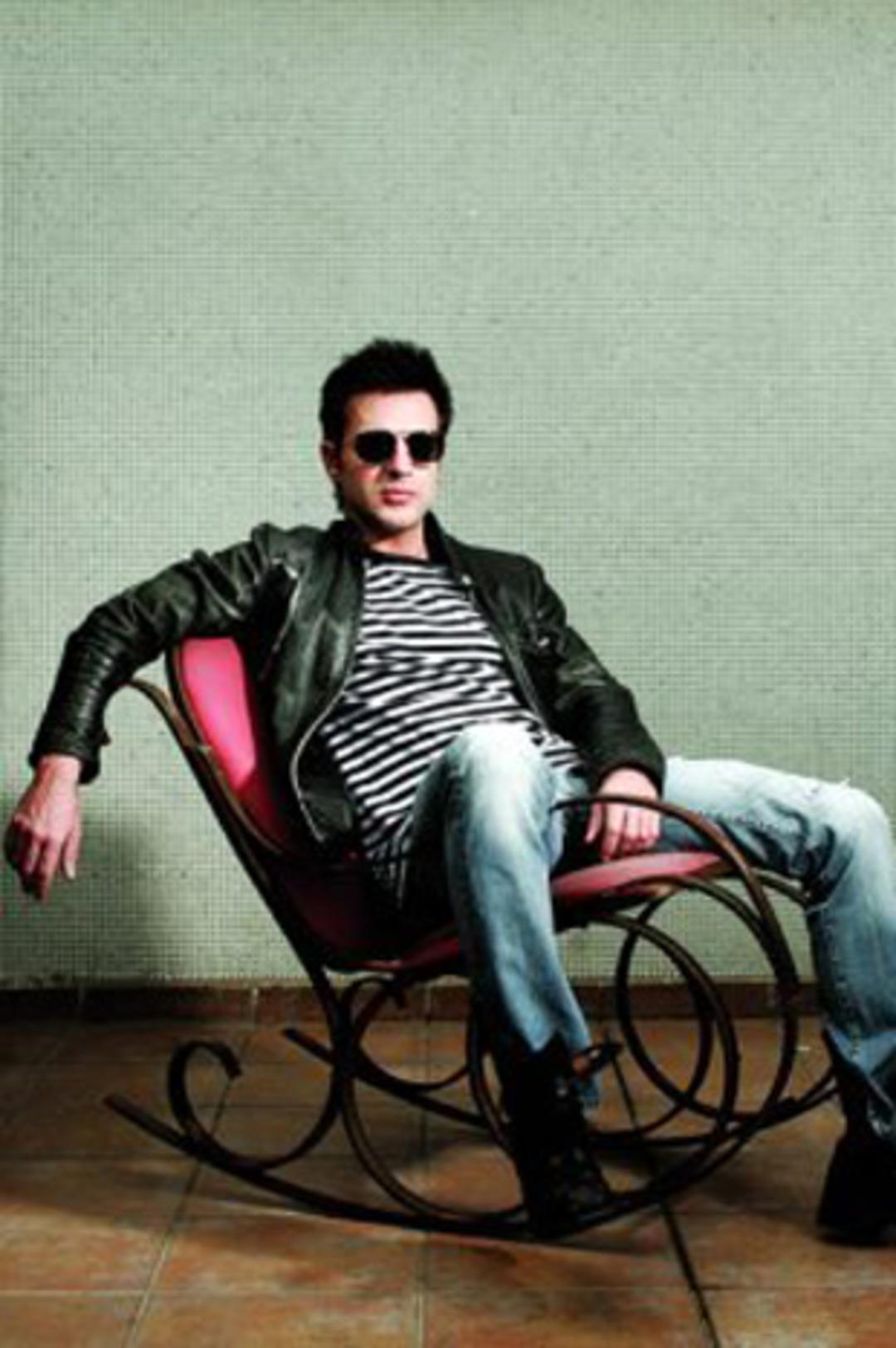 Teoman: T&uuml;rk olmaktan nefret ediyorum