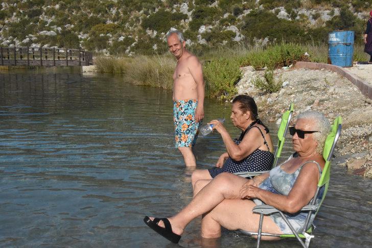 Demre'nin buz gibi kükürtlü suyu şifa dağıtıyor G3