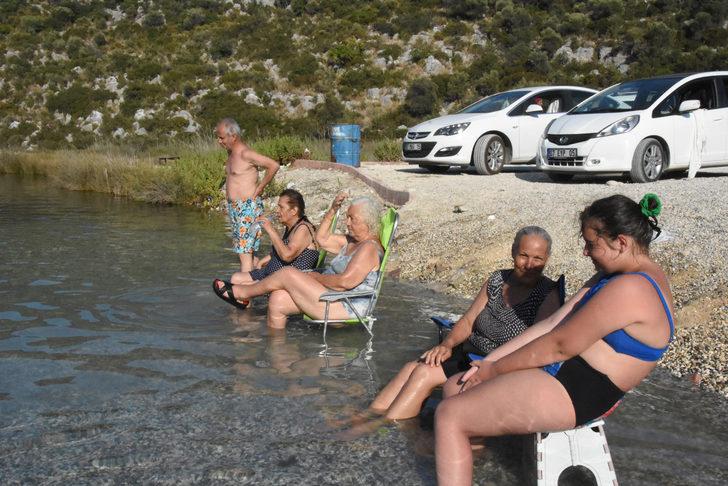 Demre'nin buz gibi kükürtlü suyu şifa dağıtıyor G4