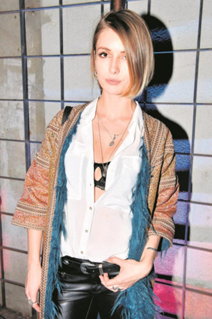 Yasemin Kay Allen:Çeksene elini! G2