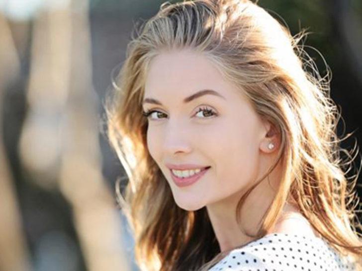 Yasemin Kay Allen:Çeksene elini! G5