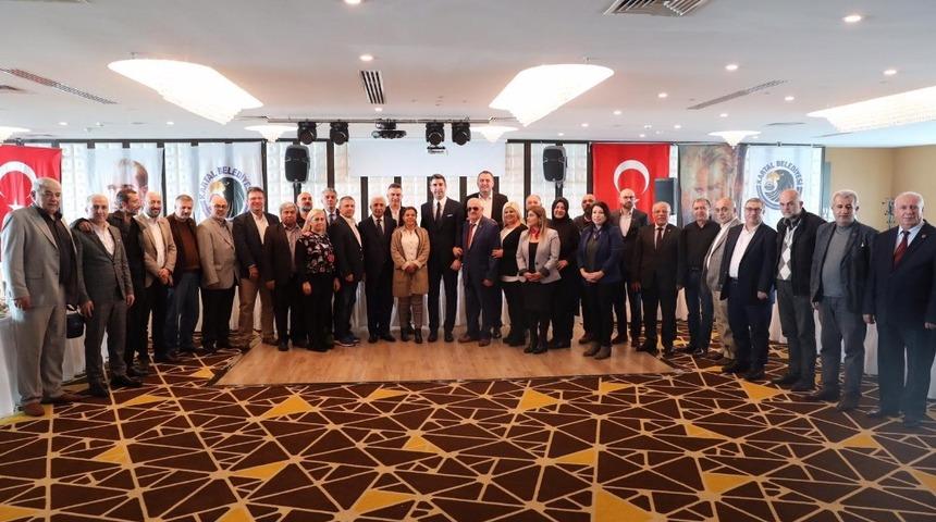 Kartal Belediye Başkanı G&ouml;khan Y&uuml;ksel gazetecileri unutmadı