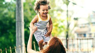 Rüyada erkek çocuğu görmek ne anlama gelir? Rüyada kucağında, ikiz, sarışın erkek bebek görmek ne demek?