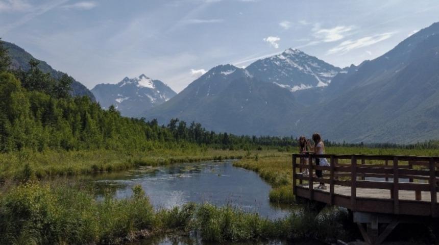 T&uuml;rk &ccedil;ift Alaska&rsquo;da k&uuml;resel ısınmayı g&ouml;r&uuml;nt&uuml;ledi