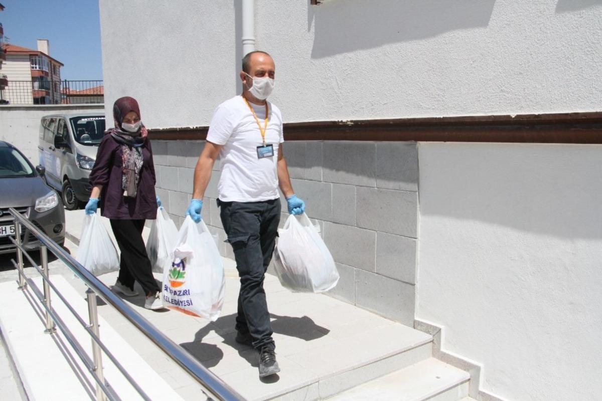 Beypazarı Belediyesi alan el ile veren el arasında k&ouml;pr&uuml; oluyor