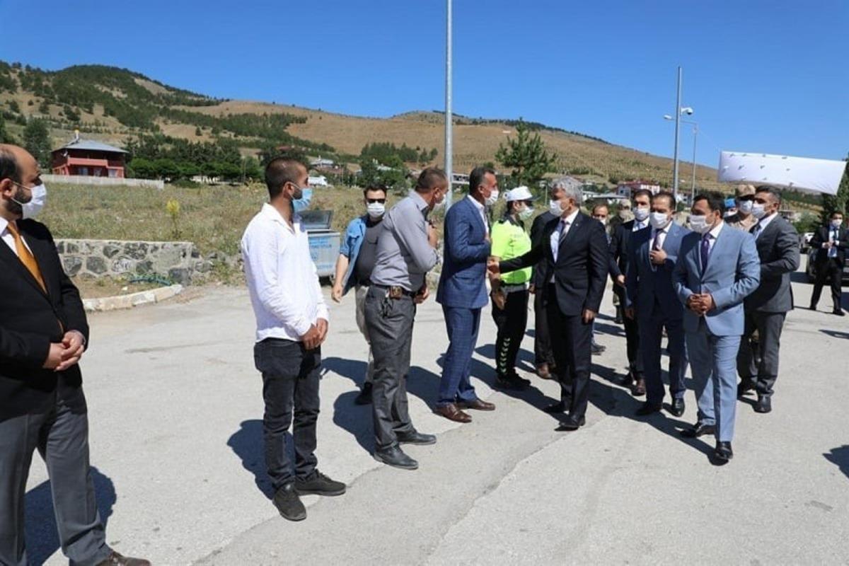 Vali Makas, Refahiye&rsquo;de muhtarlarla biraraya geldi