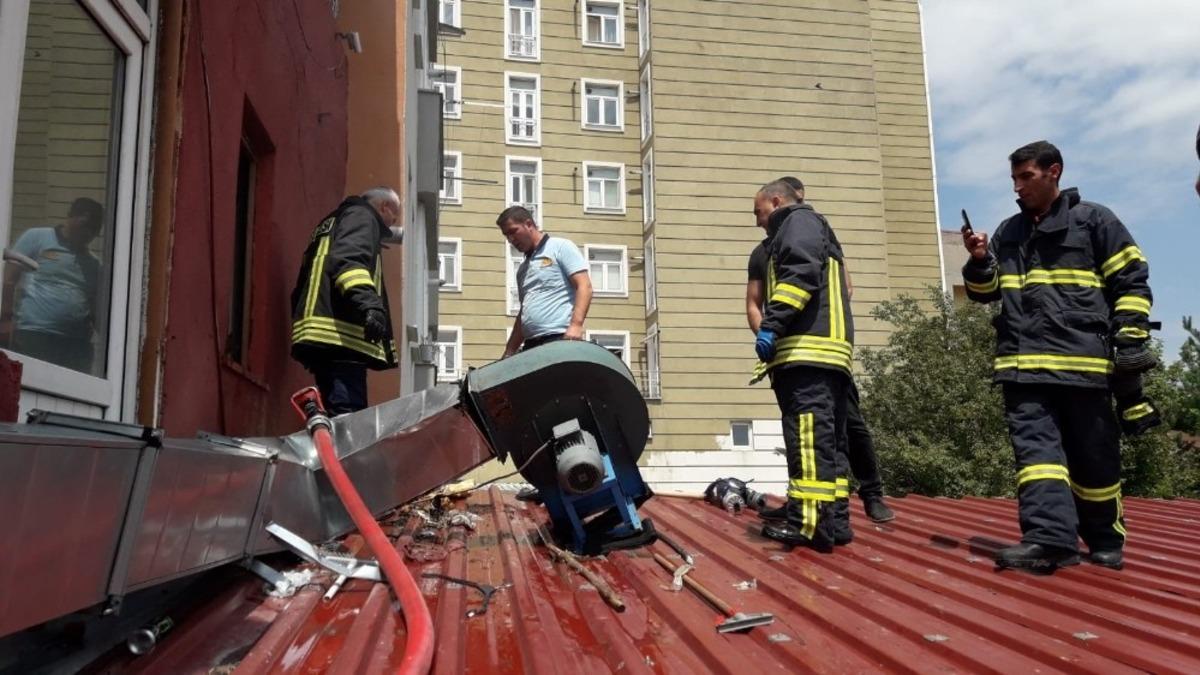 Kars&rsquo;ta baca yangını b&uuml;y&uuml;meden s&ouml;nd&uuml;r&uuml;ld&uuml;