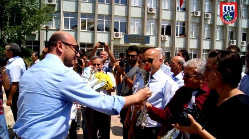 AYTO Başkanı &Uuml;lken, gazetecilerin bayramını kutladı