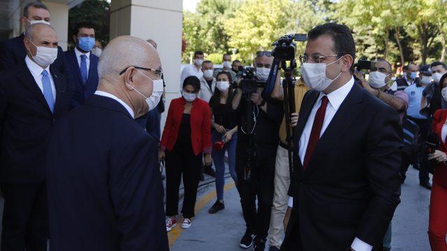 İmamoğlu'un dili sürçtü: Aklım İstanbul'da ne yapayım