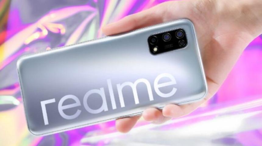 Realme V5 yakında geliyor!