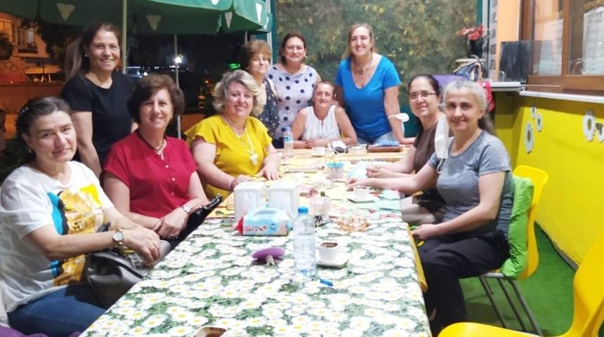 İlkokul arkadaşları hasret giderdi