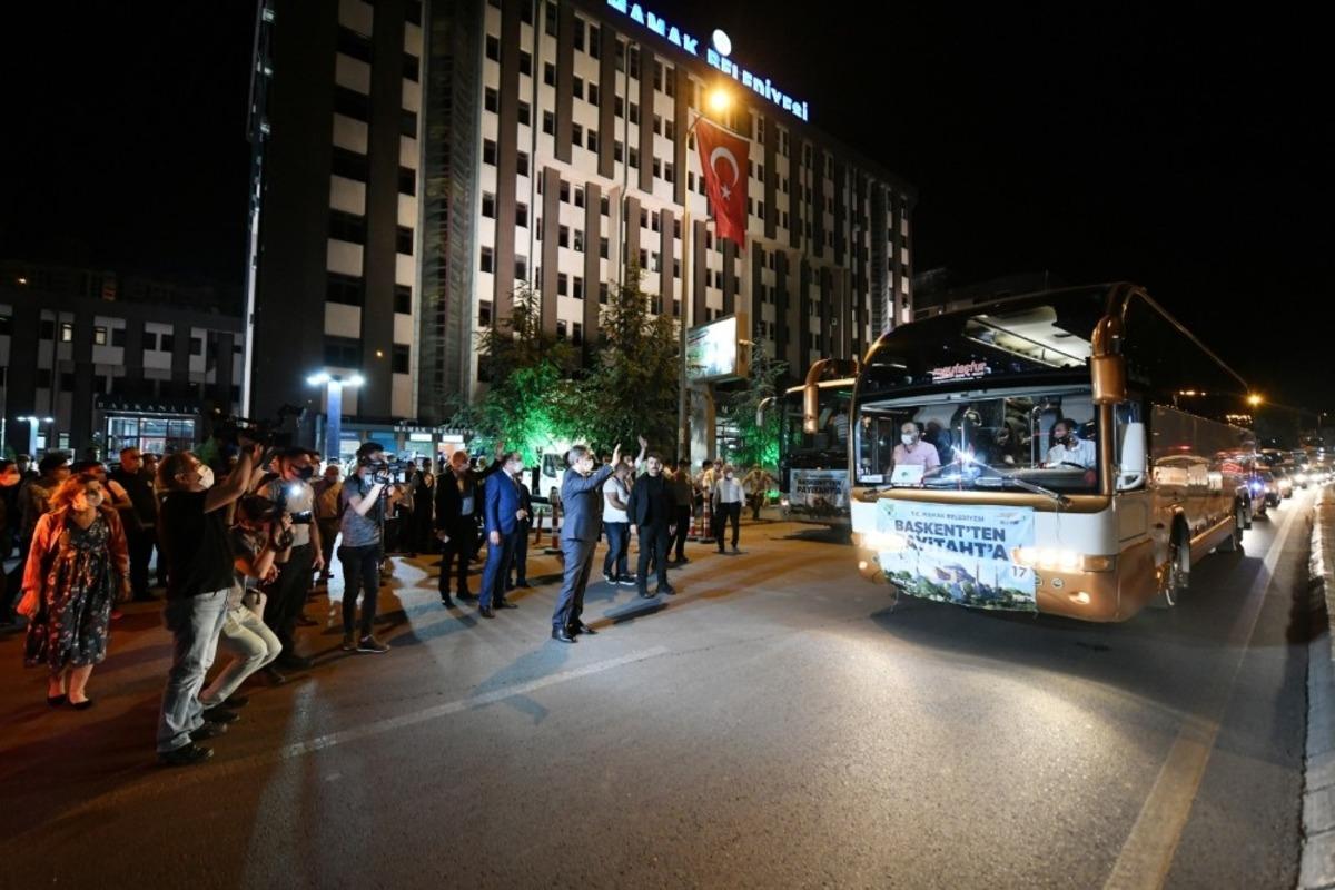 Mamak Belediyesi bin 453 Ankaralıyı Ayasofya Camii&rsquo;ne uğurladı