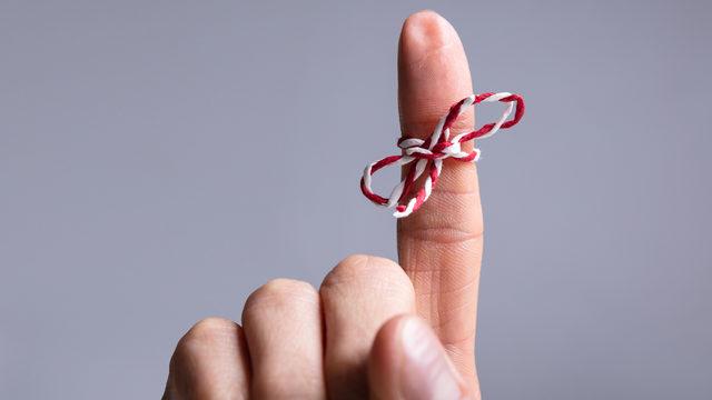 Unutkanlık: Nedenleri, belirtileri, tedavisi