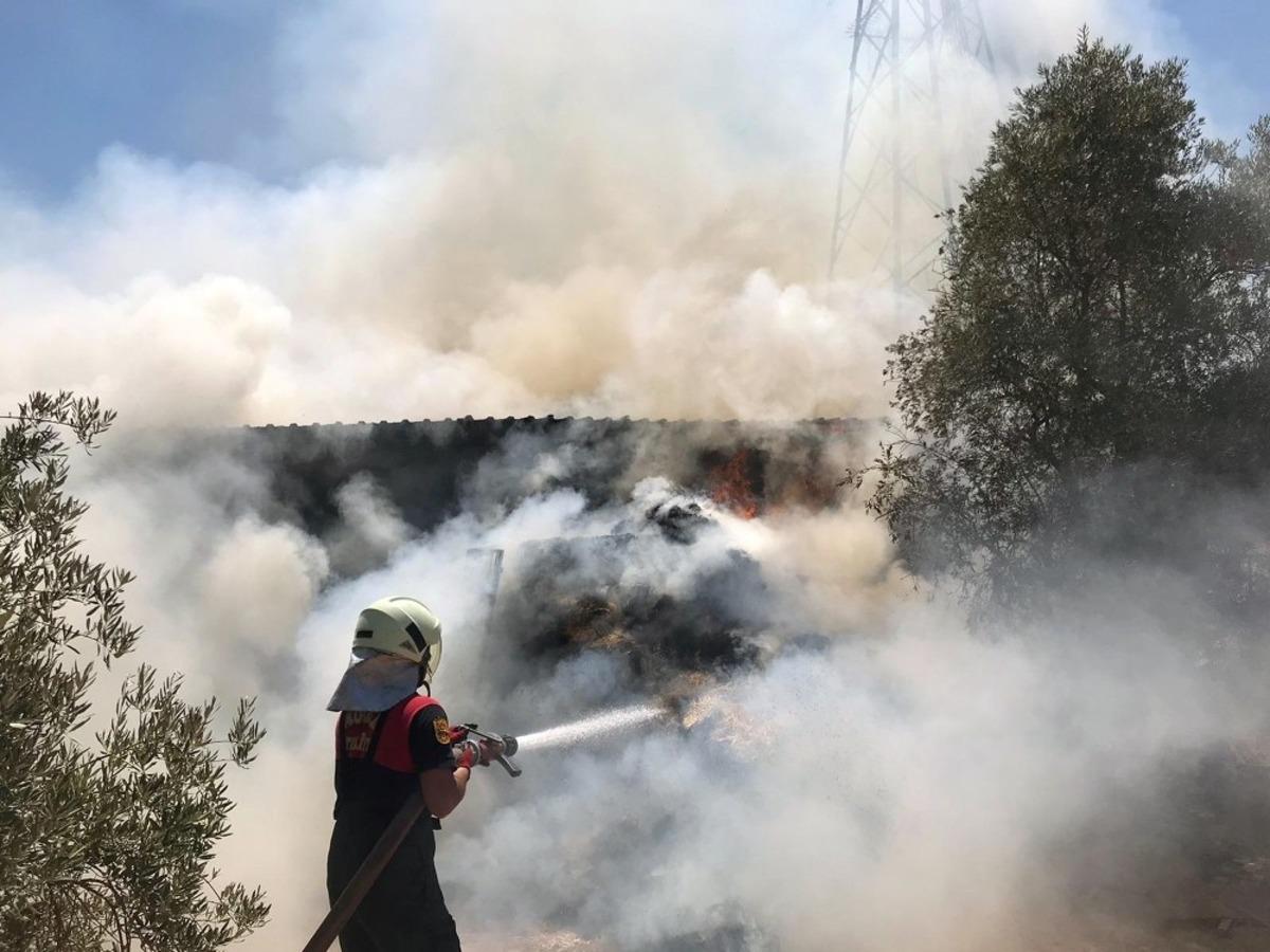 Saman balyaları yandı