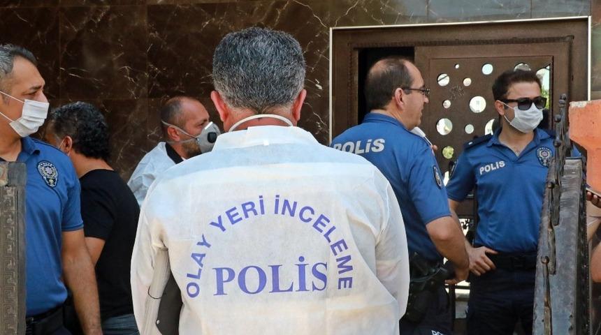 2 çocuk annesi kadın evinde başından vurulmuş halde bulundu