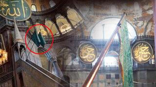 Ayasofya Camisi'nde 86 yıl sonra ilk! 'Yeşil sancak' dikkatlerden kaçmadı