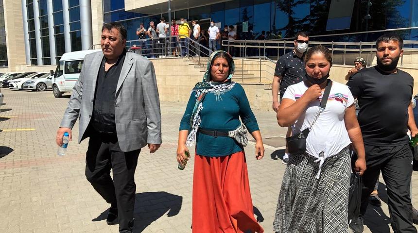 Kızını öldürdüğü ortaya çıkan sanığa böyle seslendi! 'Cesedi neredeyse söylesin'