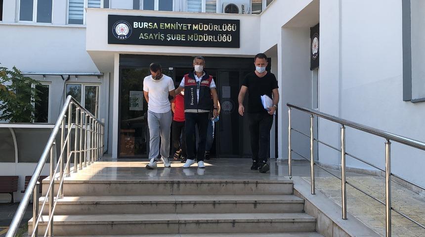 7 okuldan Atatürk büstü çalan kişiler yakalandı