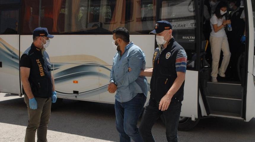 1 milyon TL'lik vurgun! 'Google'dan arıyoruz' dediler ve...