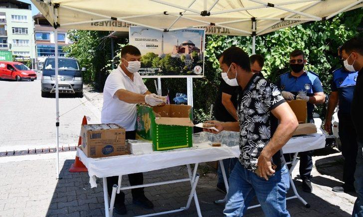Altınova’da Ayasofya için helva dağıtıldı G2