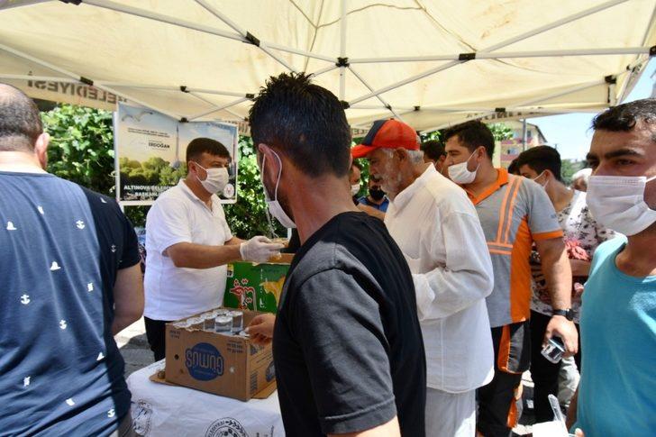 Altınova’da Ayasofya için helva dağıtıldı G4
