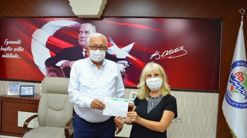 Posbıyık ailesi, kurban bağışını Lösev’e yaptı