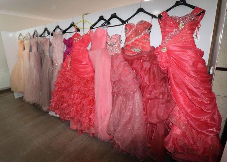 Turgutlu’da genç çiftlere nişanlık ve gelinlik desteği G3