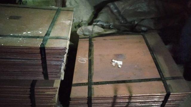 1 milyonluk 26 ton saf bakır çalan hırsızlar yakalandı