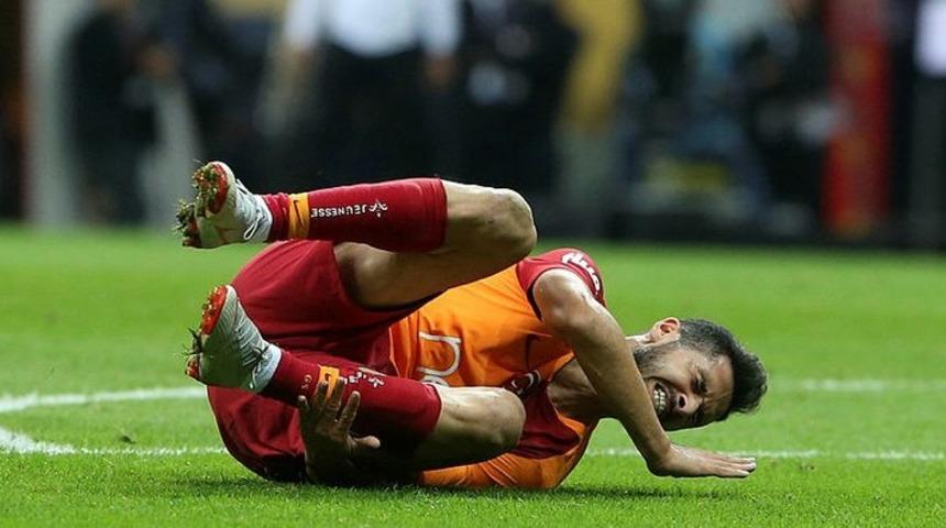 Galatasaray'da Emre Akbaba sakatlandı! Maçın başında...
