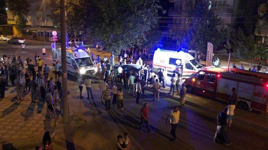 Otomobil ağaca &ccedil;arptı: 1 yaralı