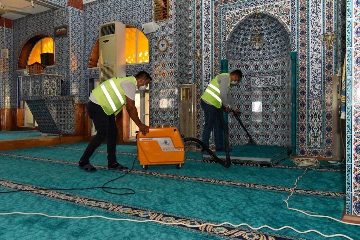 B&uuml;y&uuml;kşehir Belediyesi, ibadethanelerde bayram temizliğine başladı