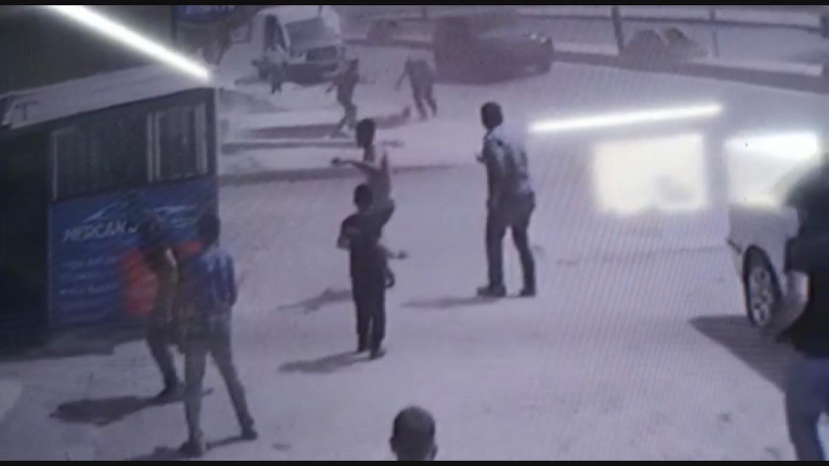 Arnavutk&ouml;y'de iş yerinde korkutan patlama