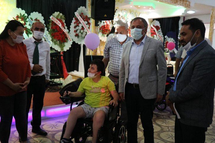 Gurbetçiler destekledi 77 engelli akülü ve tekerlekli sandalye aldı G3