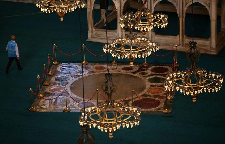 Ayasofya Camii'nde bir tek oraya halı serilmedi! İşte nedeni G4