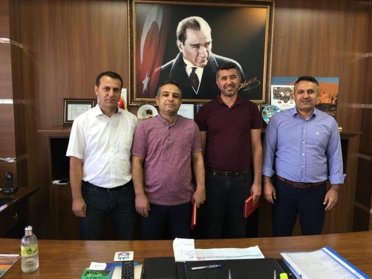 Tayini çıkan şube müdürlerine plaketli veda G1